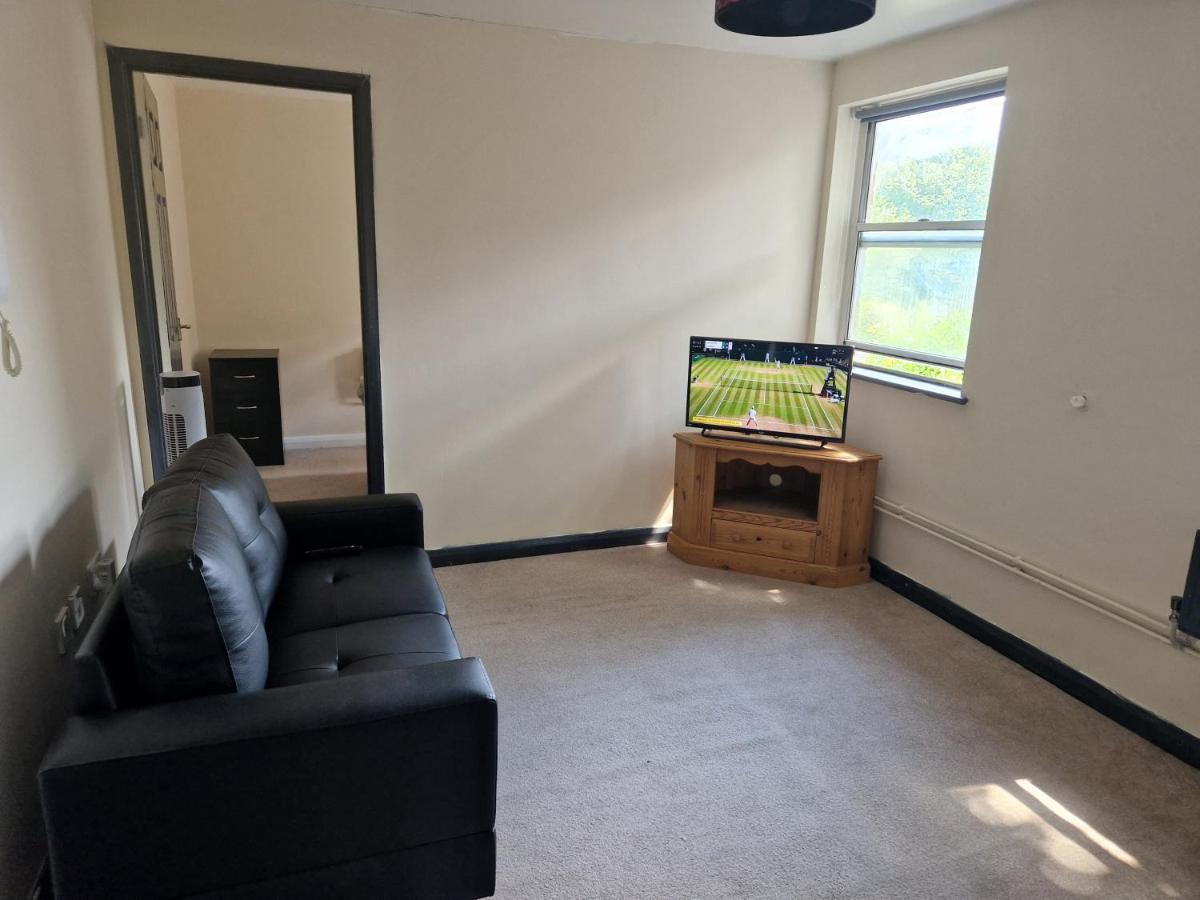 Maidstone Heights III - 1 Bedroom In Maidstone! Zewnętrze zdjęcie